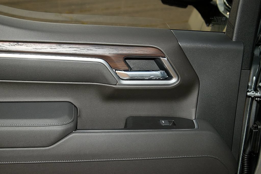 New 2026 Sterling Metallic GMC SLT image 35