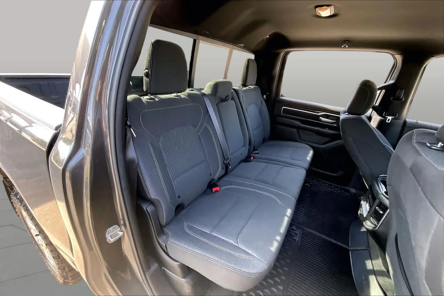 Used 2019 Granite Crystal Metallic Clearcoat Ram Big Horn/Lone Star image 19