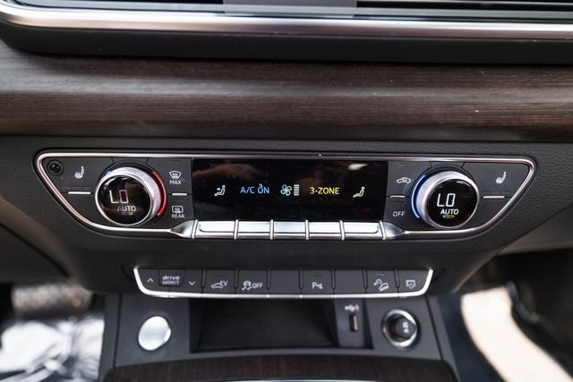 Used 2024  Audi 55 Premium image 28