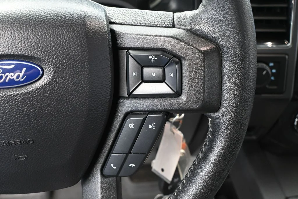 Used 2020 Blue Ford XLT image 30