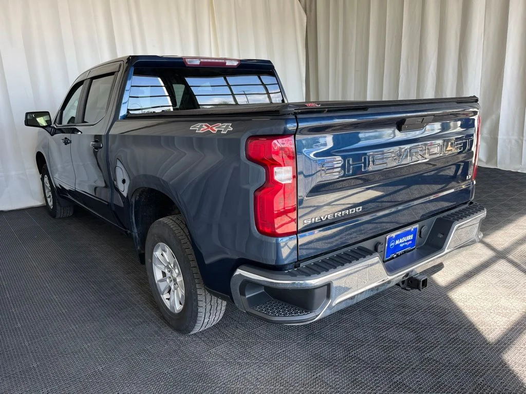 Used 2020 Blue Metallic Chevrolet LT image 24