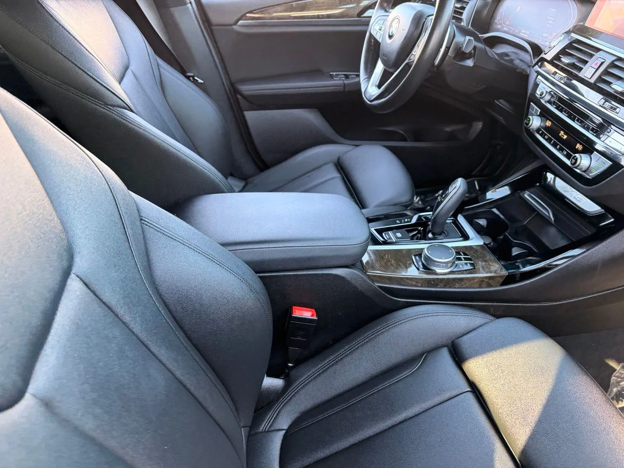 Used 2020 Glacier Silver Metallic BMW sDrive30i image 11
