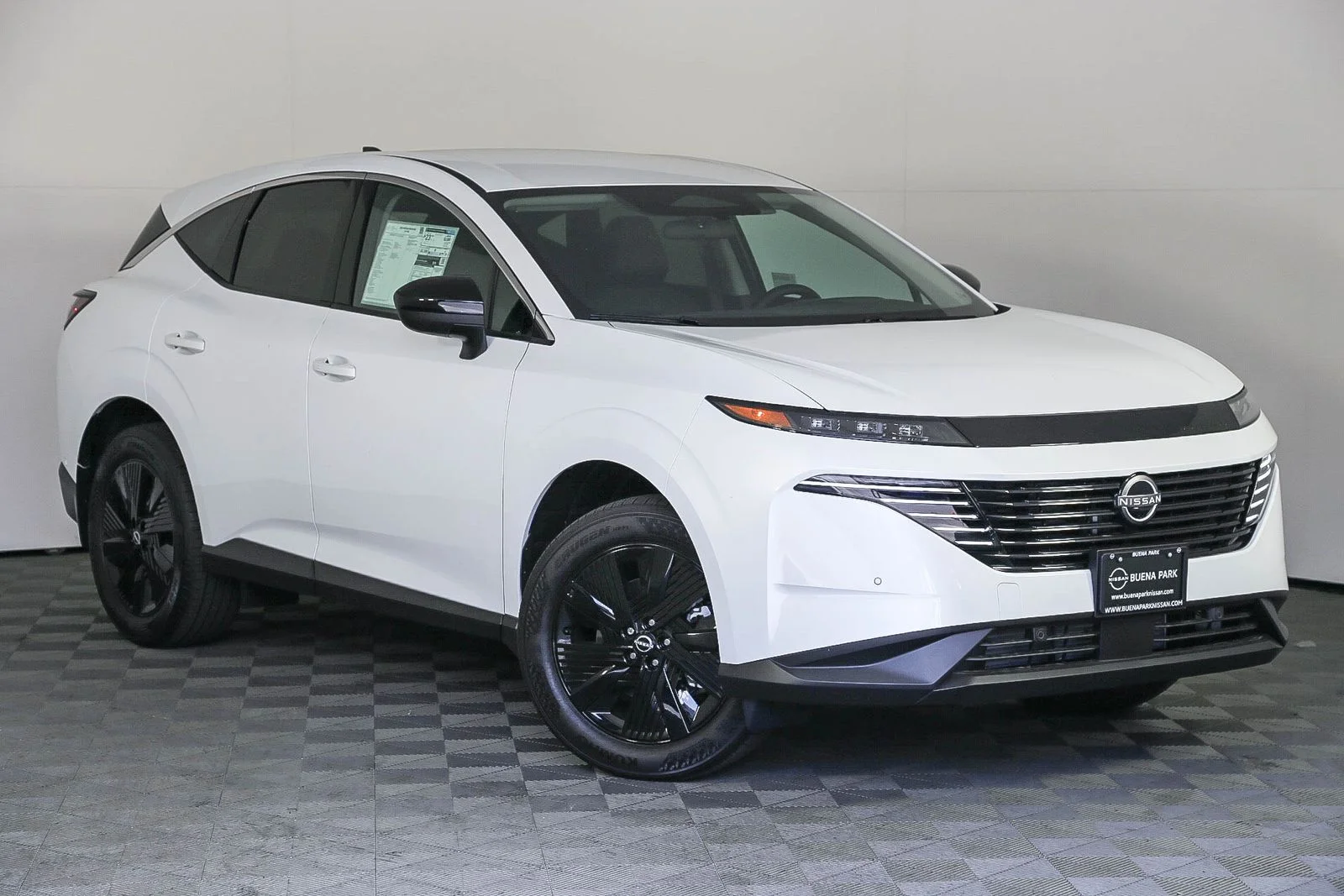 2025 Nissan Murano SV FWD's photo