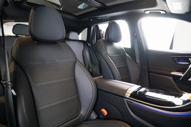 New 2026 Cirrus Silver Metallic Mercedes-Benz GLC 300 image 46