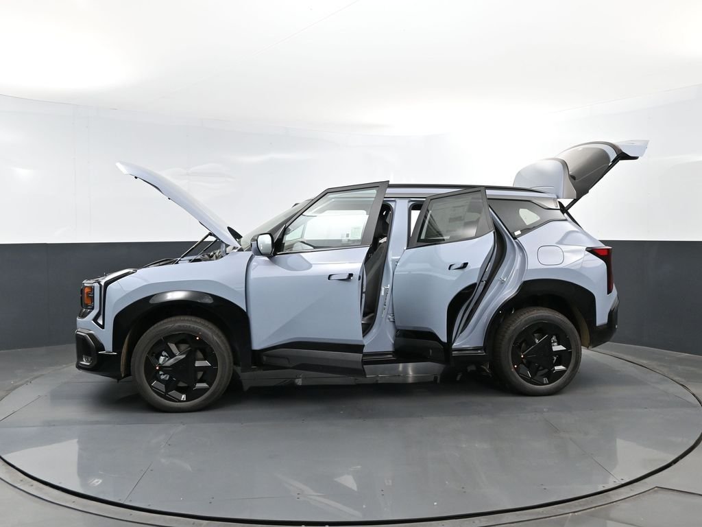 New 2027 Pale Gray Kia X-Line S image 29
