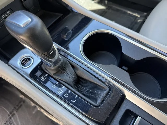 Used 2020 Blue Nissan 2.5 SL image 25