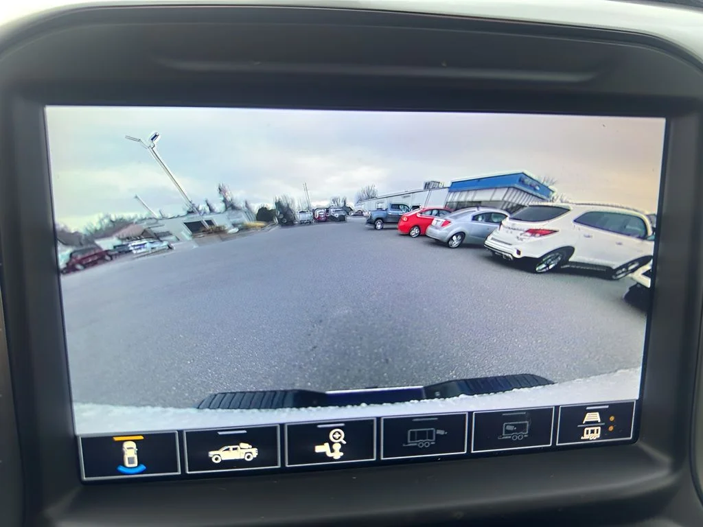 Used 2020 Summit White Chevrolet LT image 27