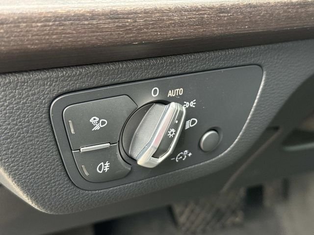 Used 2023  Audi 40 Premium Plus image 28