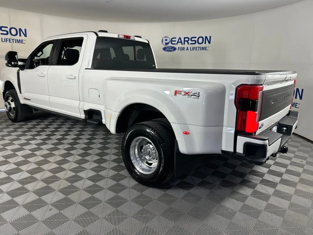 Used 2025 White Ford Platinum image 14