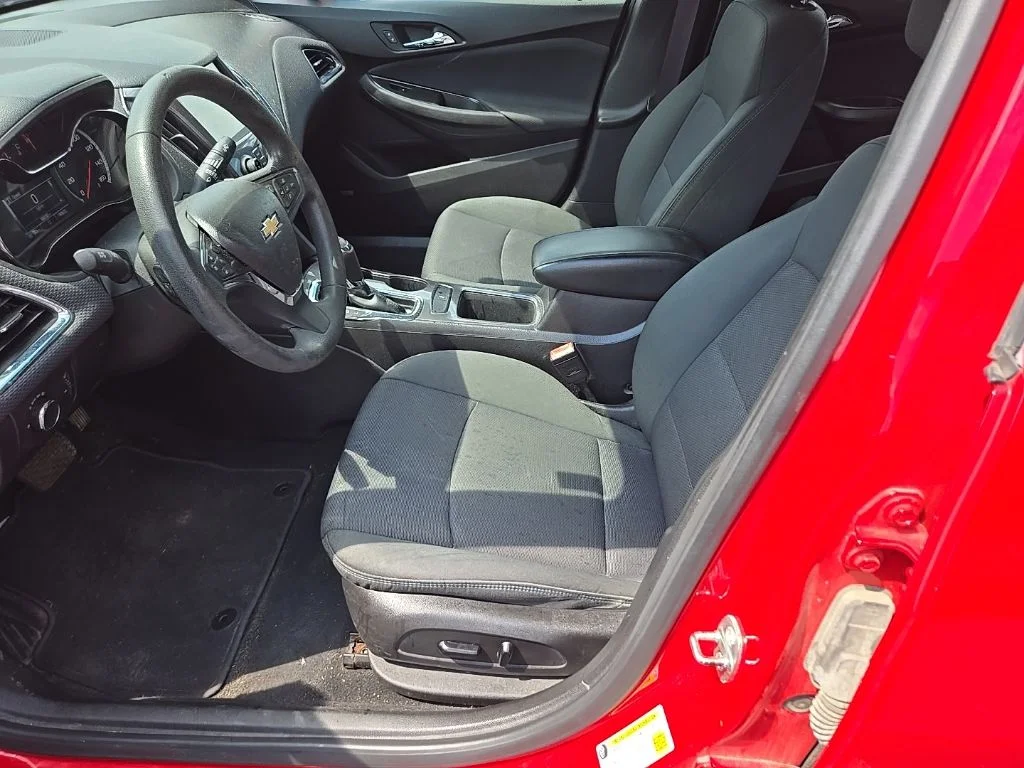 Used 2017 Red Chevrolet LT image 12