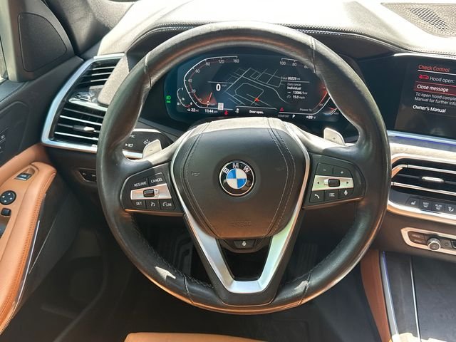 Used 2021 White BMW xDrive40i image 24