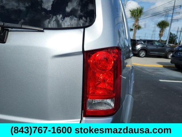 Used 2014 Silver Honda EX-L image 28