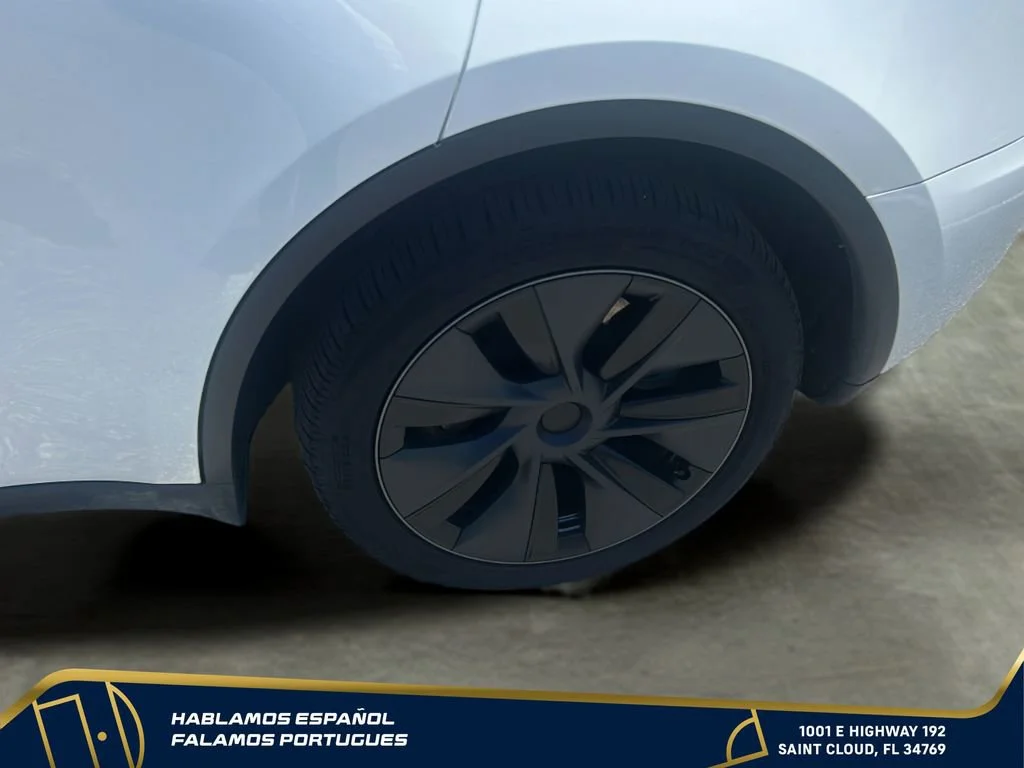 Used 2024  Tesla Long Range image 24