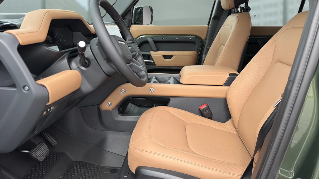 New 2026 Green Land Rover S image 18