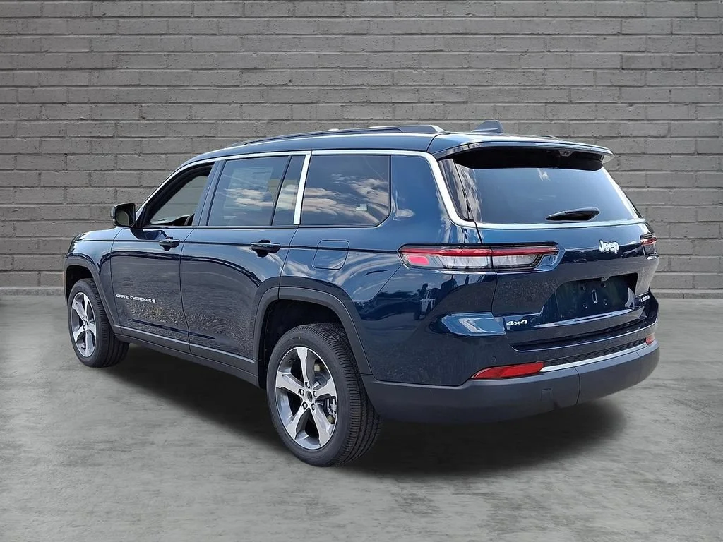 New 2026 Fathom Blue Pearlcoat Jeep Limited image 6