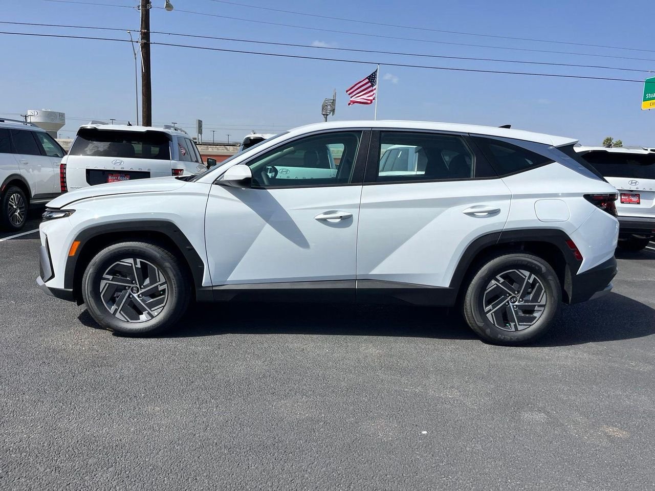 New 2026 White Hyundai SE image 4