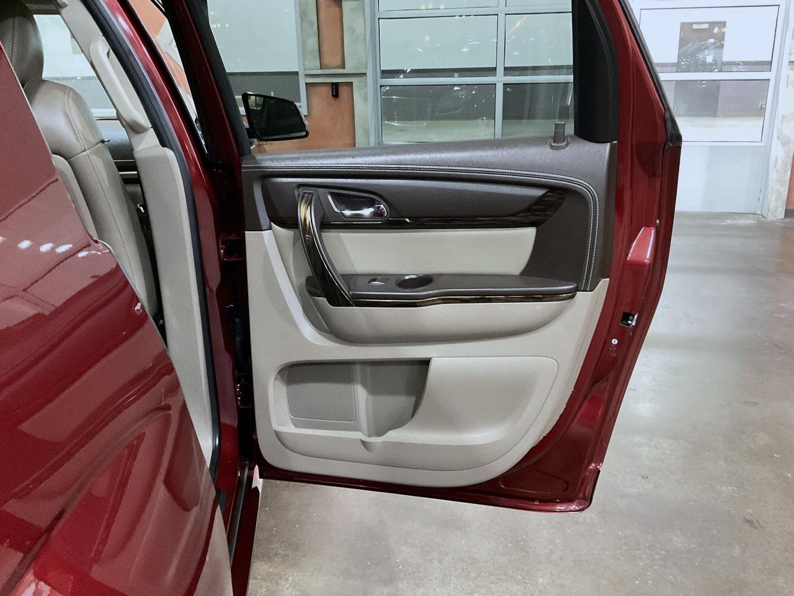 Used 2015 Red GMC Denali image 17