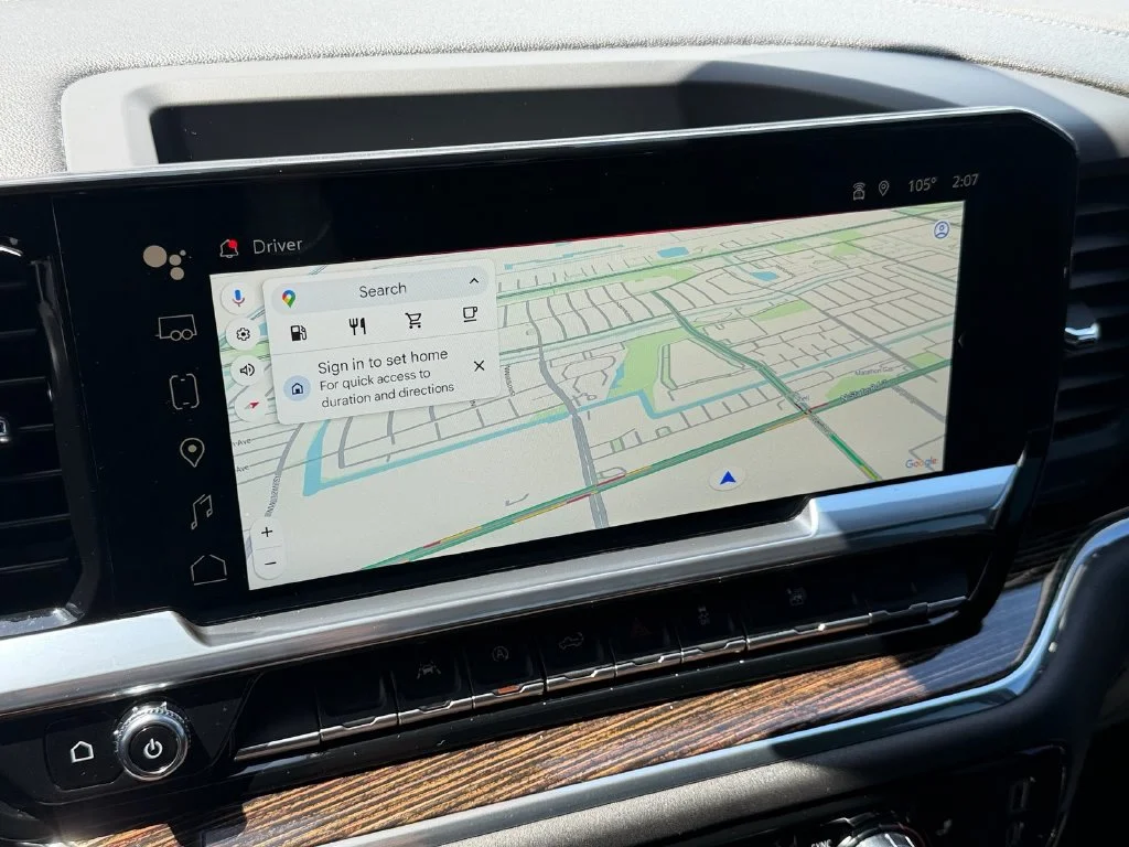 Used 2023 SUMMIT WHITE GMC Elevation image 24