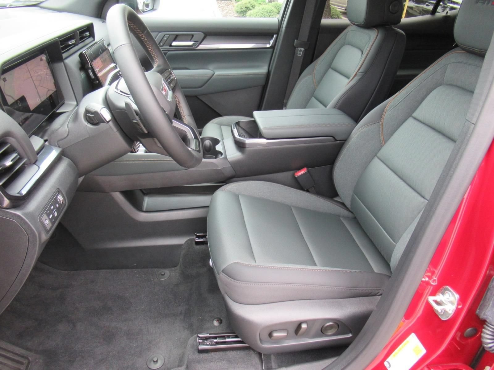 2027 GMC Terrain AT4 - Photo 16