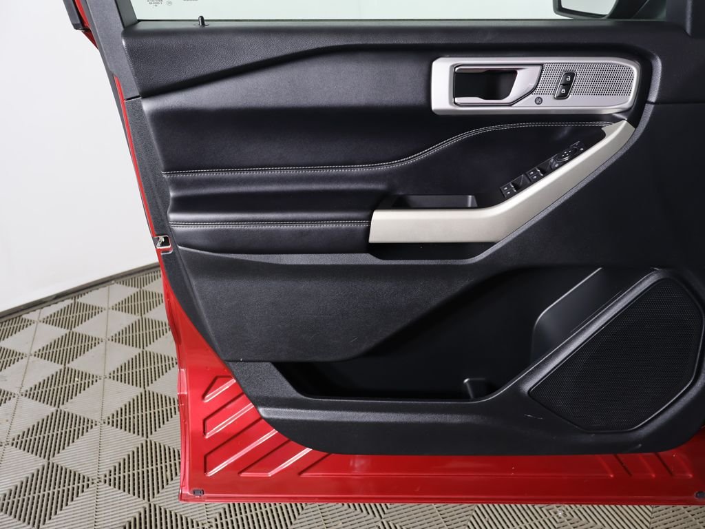 Used 2021 Red Ford Limited image 24