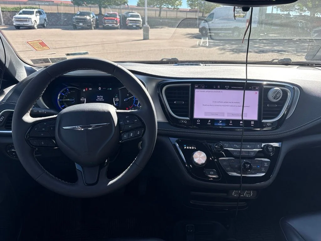 Used 2023 Black Chrysler Touring L image 14
