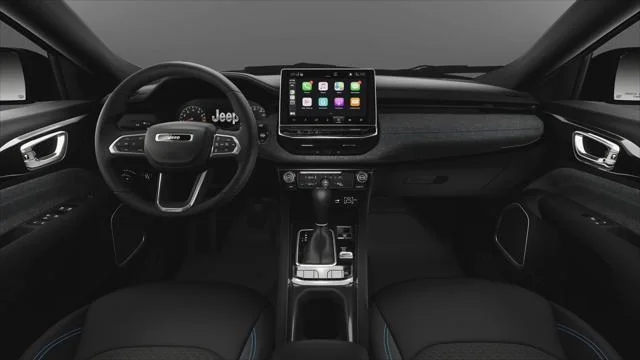 New 2026 Hydro Blue Pearl-Coat Exterior Paint Jeep Latitude image 58