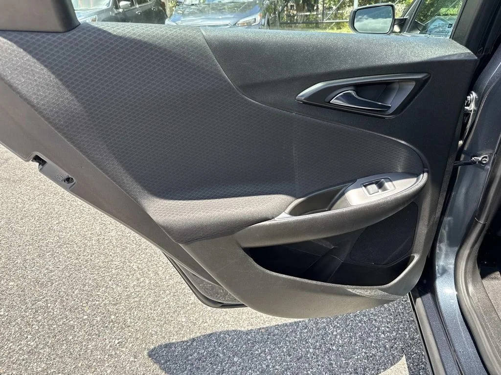 Used 2020 Gray Chevrolet LT image 12