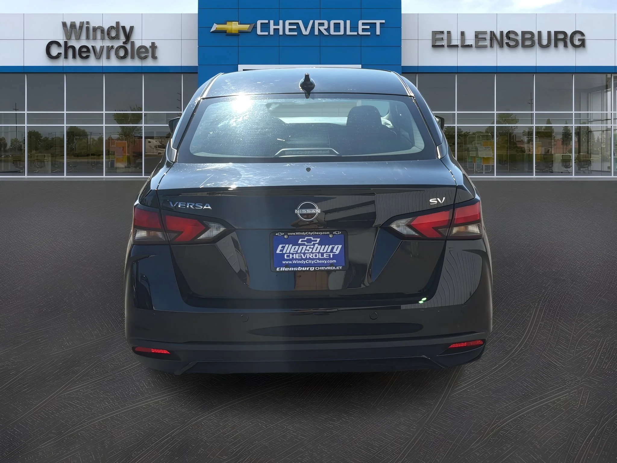 2024 Nissan Versa Sedan SV - Photo 6