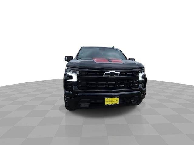 Used 2025 Black Chevrolet RST image 3