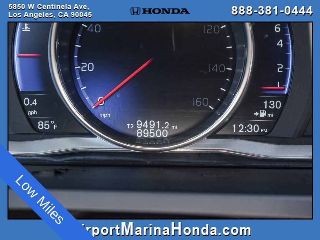 Used 2015 Crystal White Pearl Volvo T6 R-Design image 2