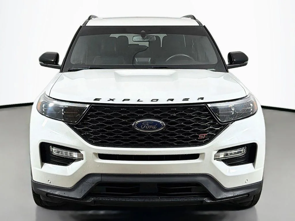 Used 2023 Star White Ford ST image 18