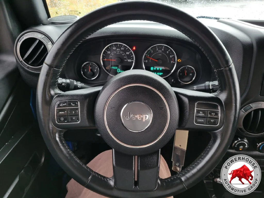 Used 2015 Blue Jeep Sport image 27
