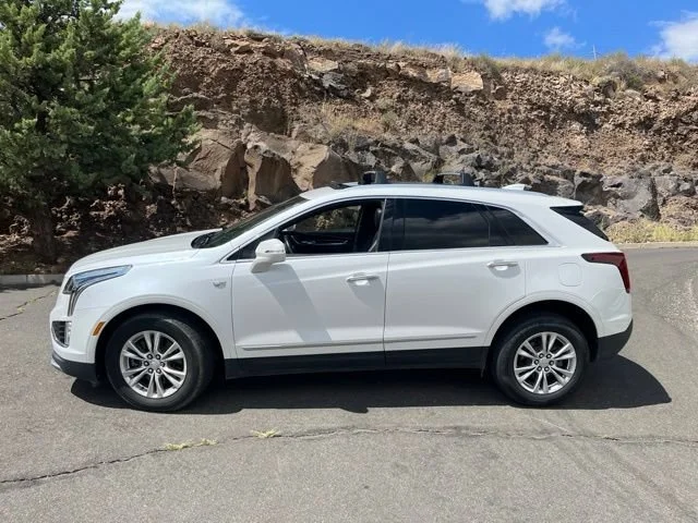Used 2020 Crystal White Tricoat Cadillac Premium Luxury FWD image 13