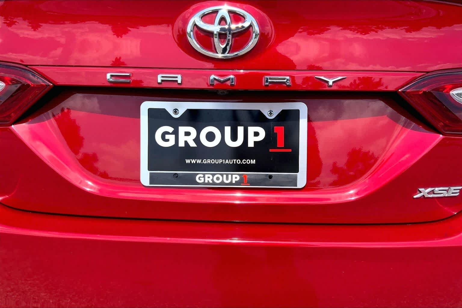 Used 2019 Supersonic Red Toyota XSE image 10