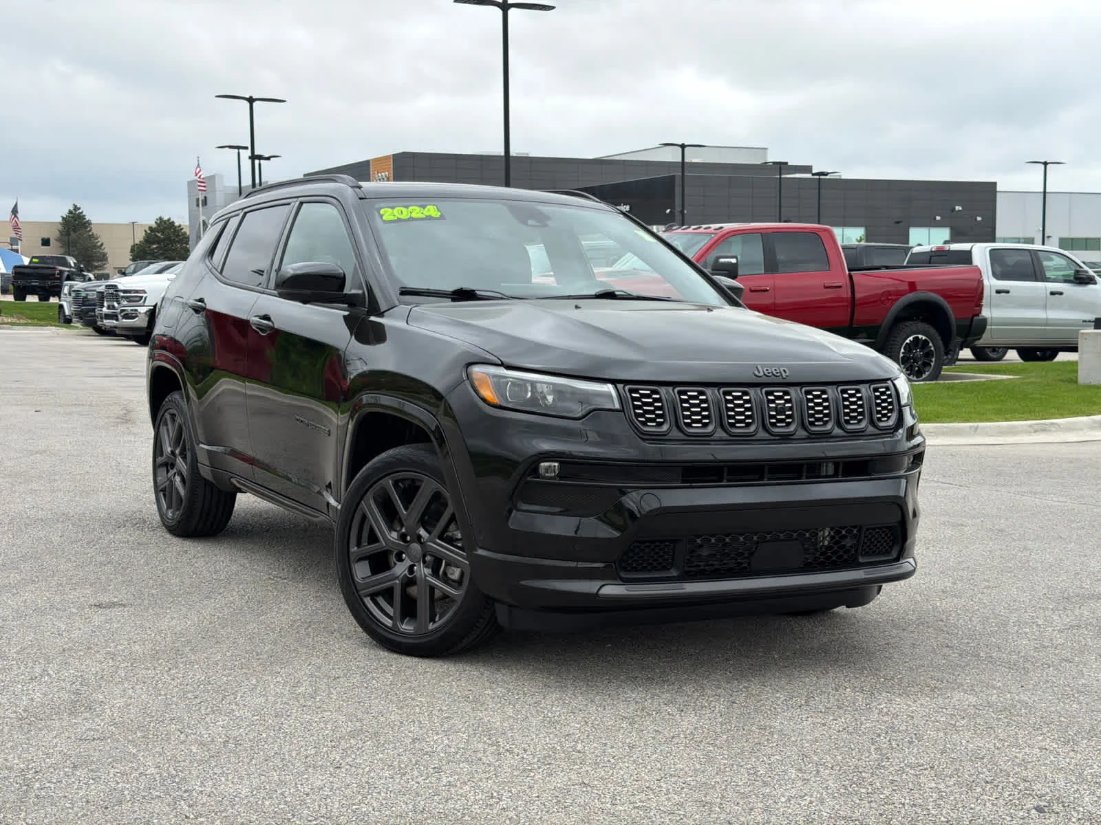 Used 2024 Jeep Compass Limited with VIN 3C4NJDCNXRT168505 for sale in Kansas City