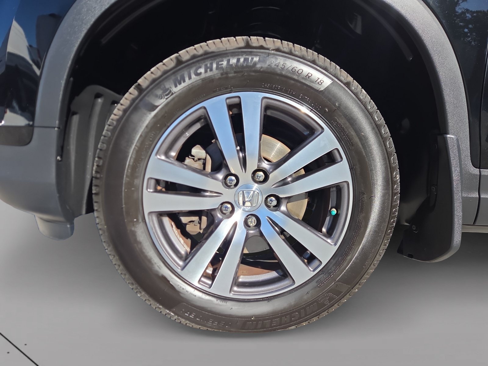 2017 Honda Pilot EX-L - Photo 14
