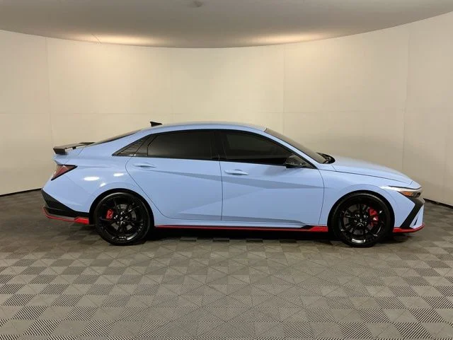 Used 2025 Blue Hyundai Base image 4