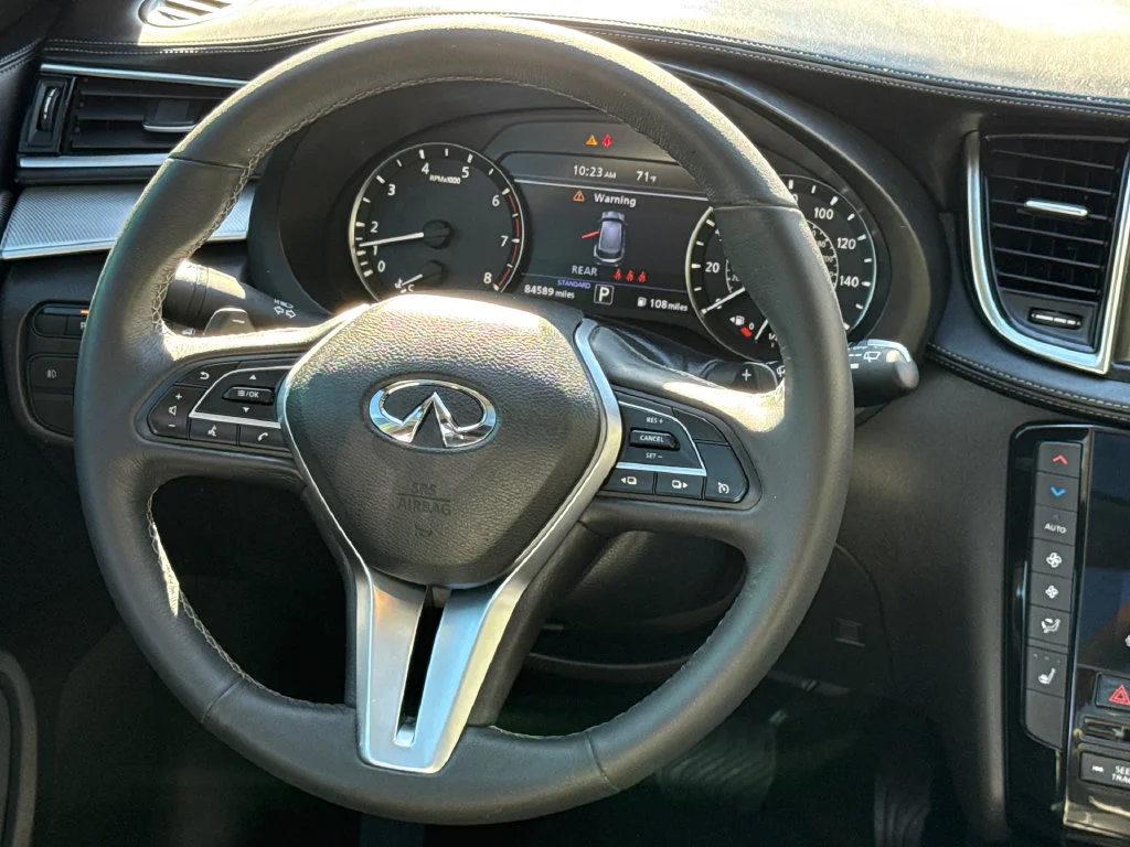 Used 2020 Black Obsidian INFINITI LUXE image 13