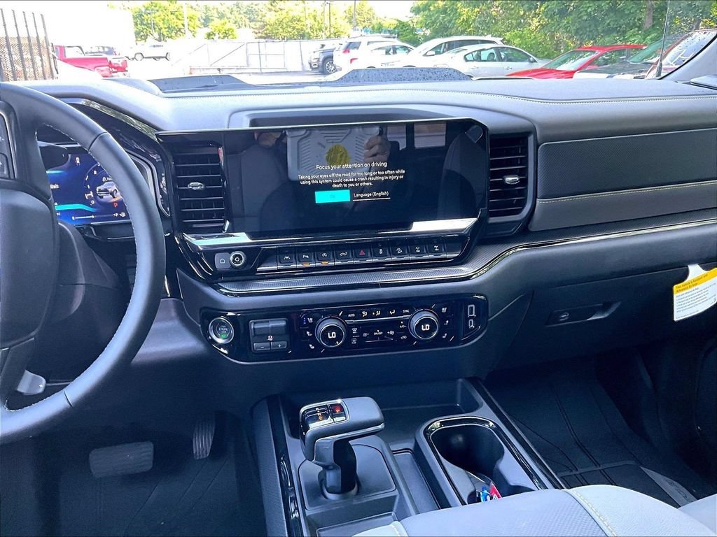 2026 Chevrolet Silverado 1500 — photo 13