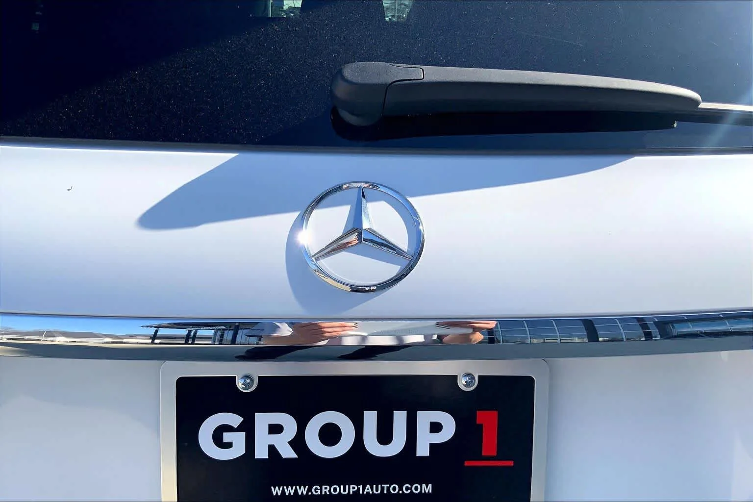 New 2026 MANUFAKTUR Moonlight White Metallic Mercedes-Benz GLE 450 image 15