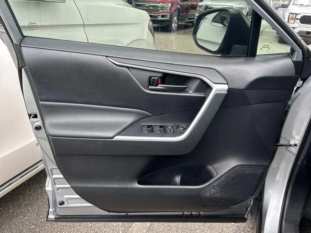 Certified Used 2020 Silver Toyota LE image 9