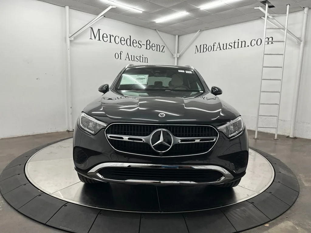 New 2027 Gray Mercedes-Benz GLC 300 image 2
