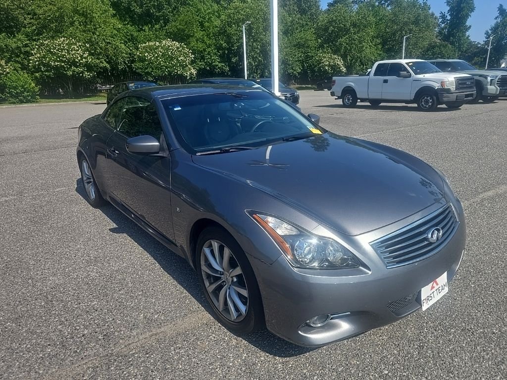 Used 2014 Gray INFINITI Base image 3