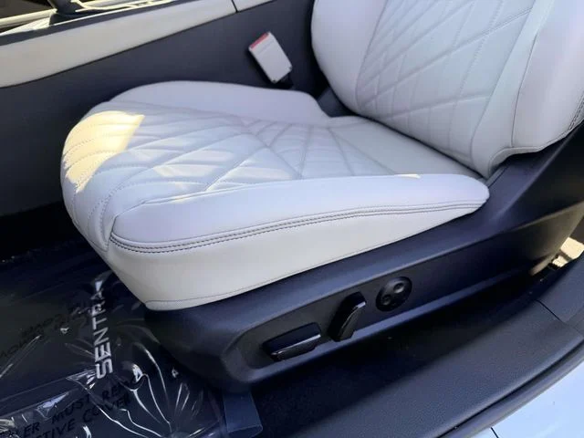 New 2026 Aspen White TriCoat Nissan SL image 15