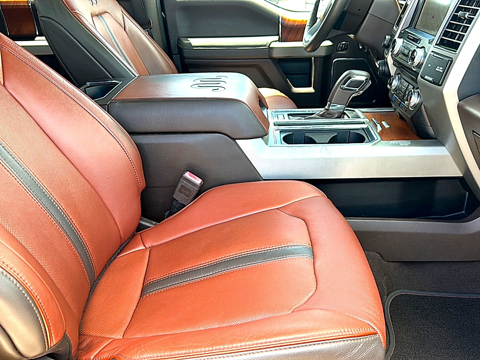 Used 2018 Guard Metallic Ford King Ranch image 24