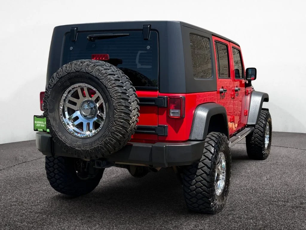 Used 2009 Red Jeep Unlimited X image 5