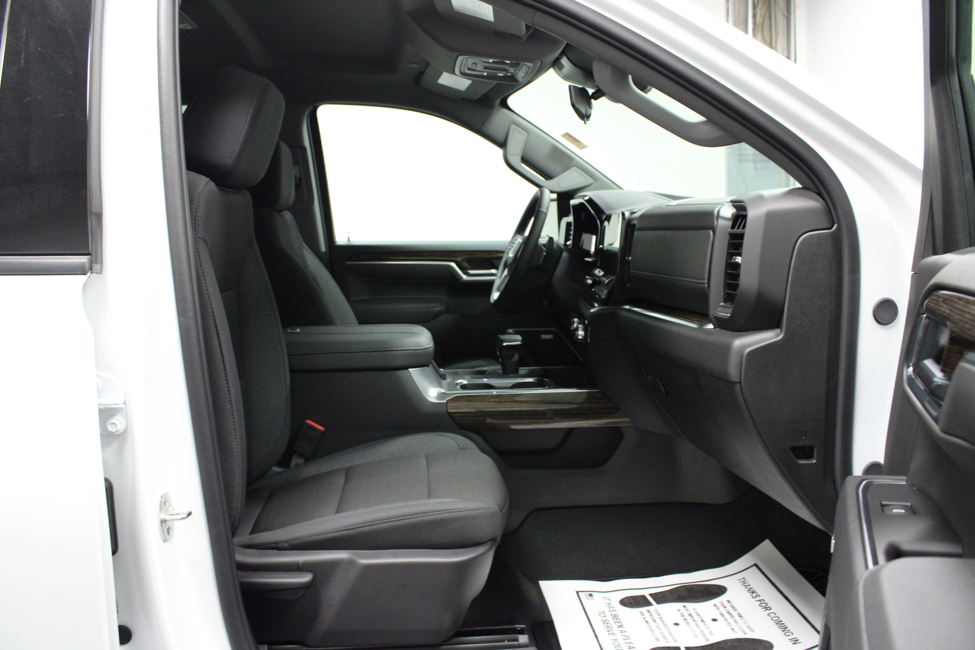 New 2025 Summit White GMC Elevation image 16