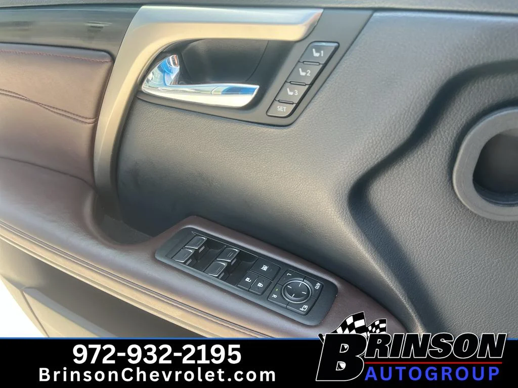 Used 2019 White Lexus RX 350 image 12