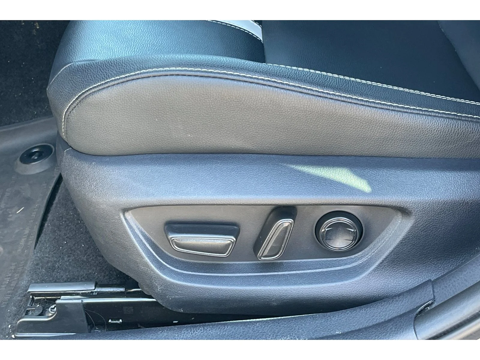 Used 2025 Heavy Metal Toyota SE image 14
