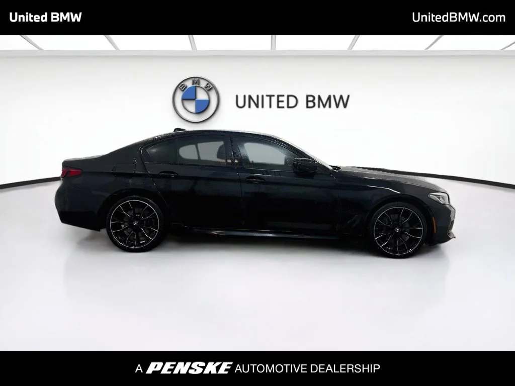 Used 2021 Black Sapphire Metallic BMW 540i image 4